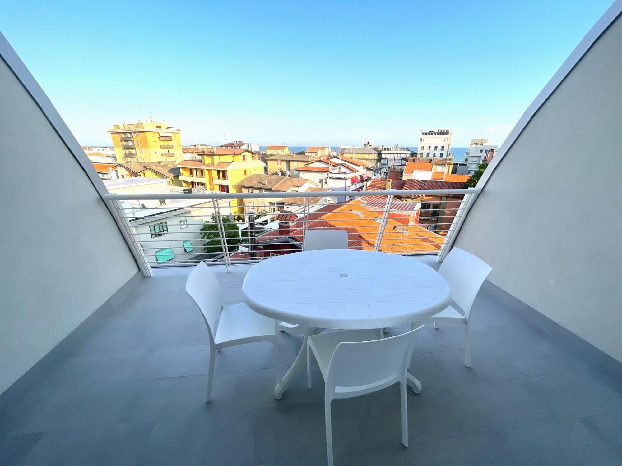 Woody Green Penthouse Sea View - Agenzia Cocal Caorle Eksteriør bilde